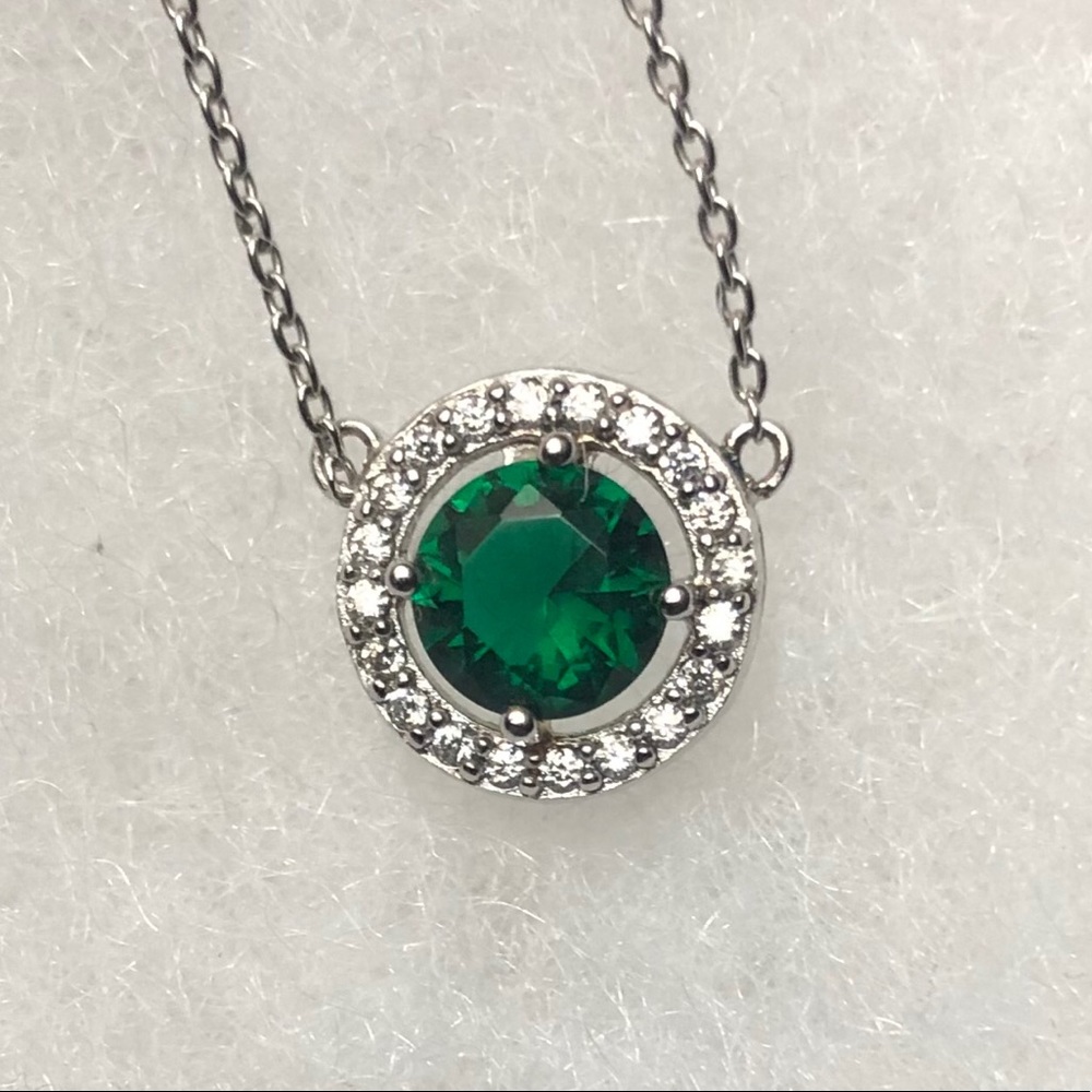 Emerald & white sapphire pendant